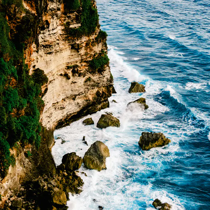 Cliffs and open ocean on the Bukit peninsula